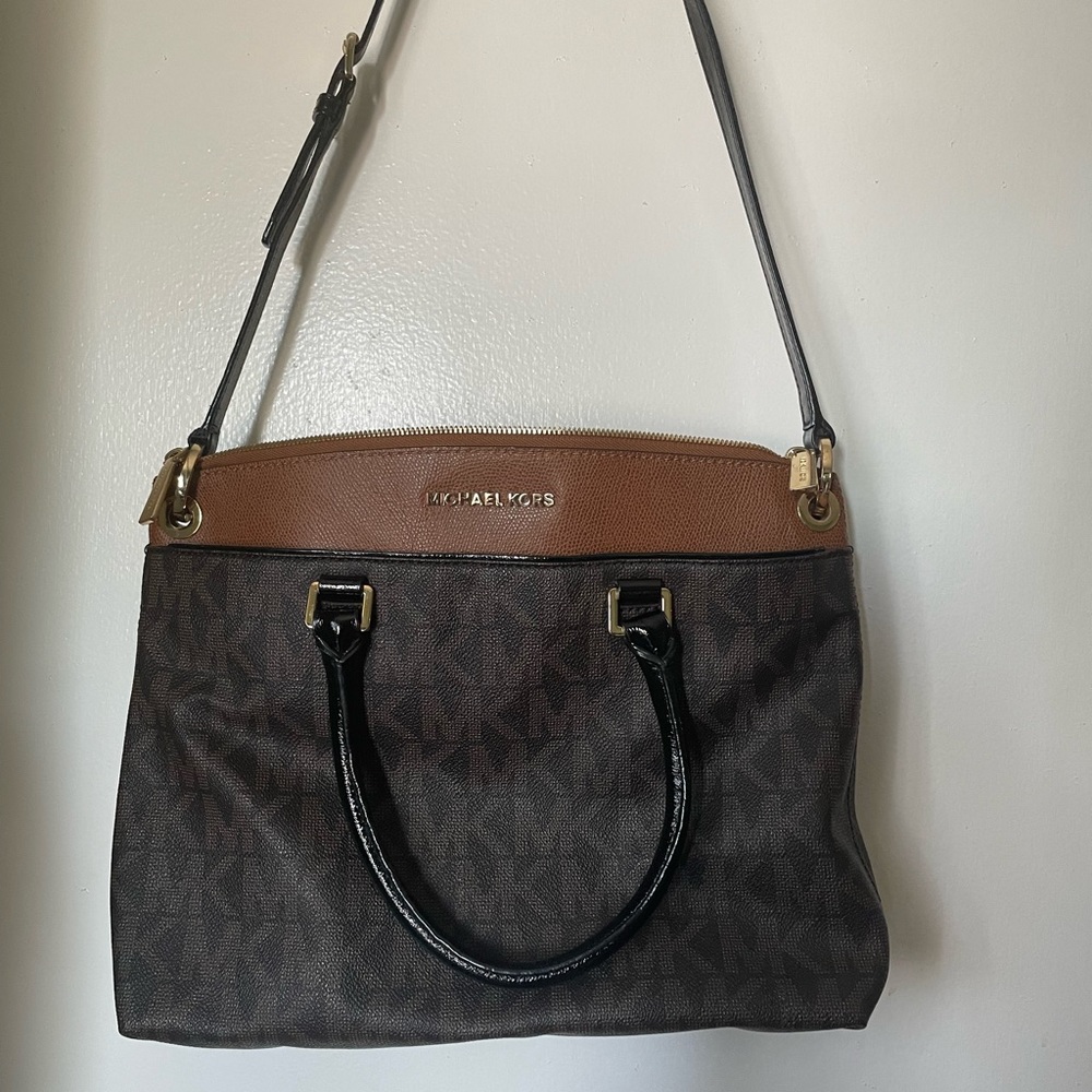 Michael Kors purse and wallet